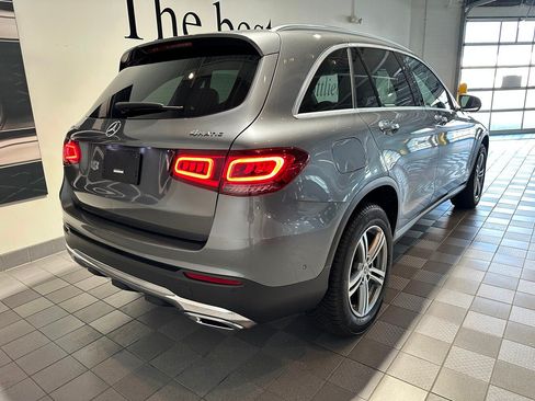 Certified 2022 Mercedes-Benz GLC 300 4MATIC image 4