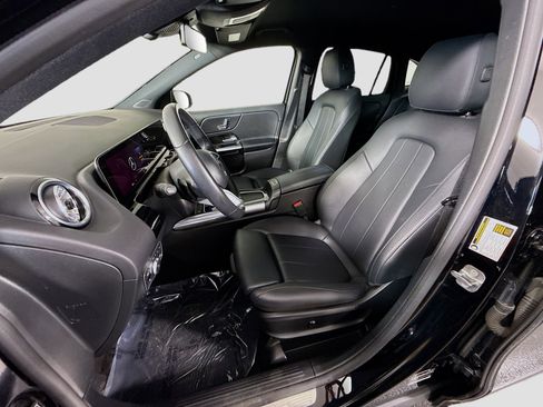 Used 2025 Mercedes-Benz GLA 250 image 22