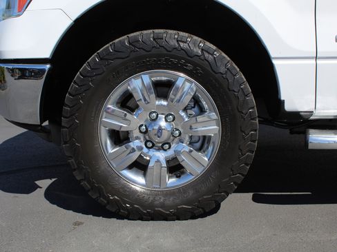 Used 2014 Ford F150 XLT w/ Equipment Group 302A Luxury AWD/4WD image 14