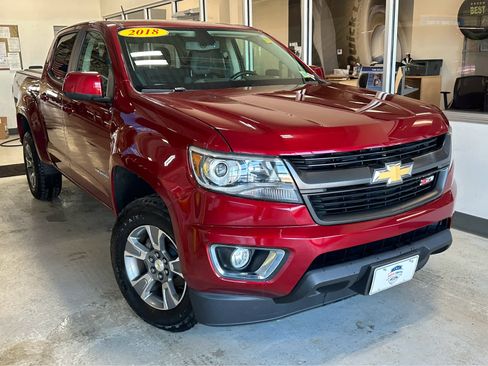 Used 2018 Chevrolet Colorado Z71 image 2