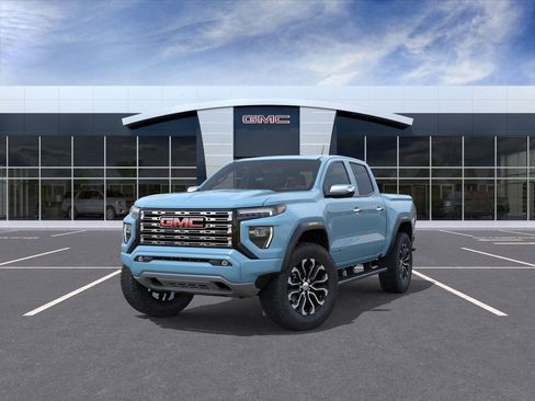 New 2026 GMC Canyon Denali image 8