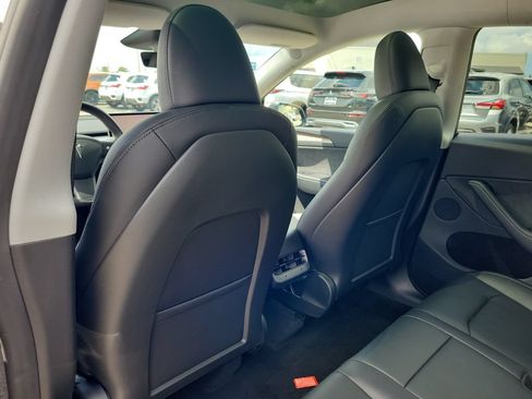 Used 2023 Tesla Model Y Long Range AWD/4WD image 8