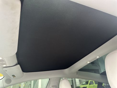 Used 2019 Tesla Model 3 Long Range image 17