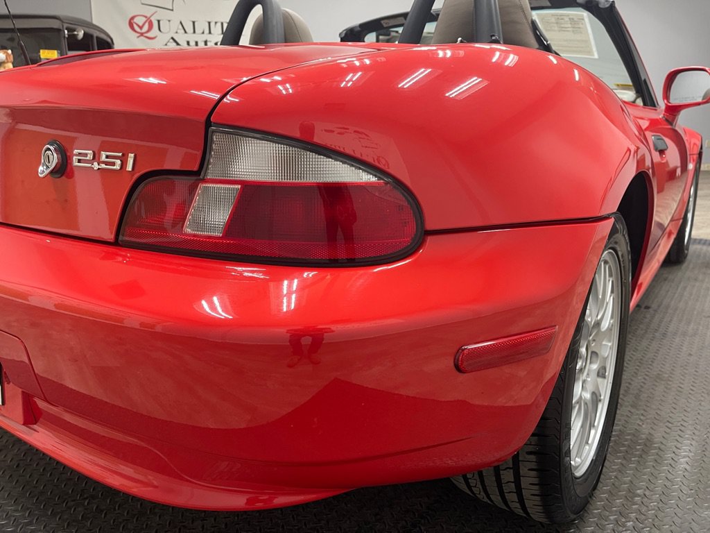Used 2002 BMW Z3 2.5i RWD image 32