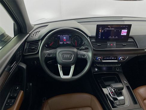 Used 2021 Audi Q5 Premium w/ Convenience Package image 24