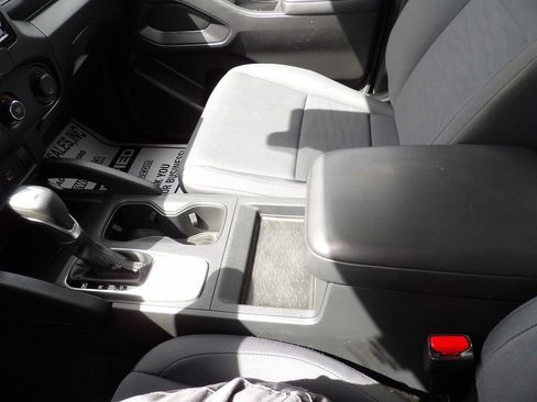 Used 2022 Nissan Frontier S image 27