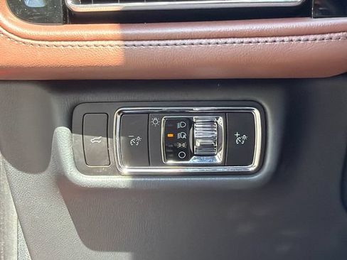 Used 2025 Lincoln Aviator Reserve w/ Jet Appearance Package RWD image 34