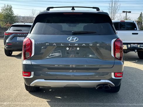 Used 2022 Hyundai Palisade Limited w/ Cargo Package image 5