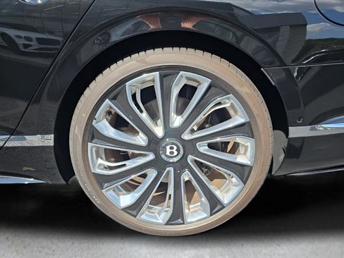 New 2025 Bentley Flying Spur Plug-In Hybrid image 15