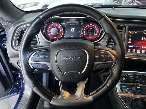 Used 2016 Dodge Challenger SRT Hellcat RWD image 11