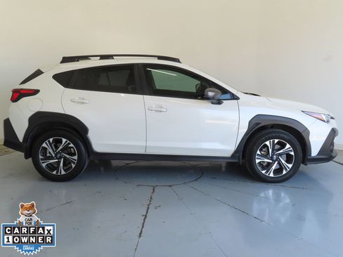Used 2024 Subaru Crosstrek 2.0i Premium w/ Popular Package #4 image 2