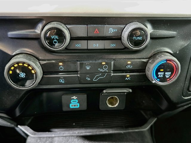 Used 2025 Ford F250 XLT w/ Snow Plow Prep Package AWD/4WD image 21