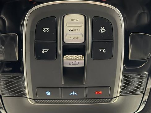 Used 2020 Hyundai Palisade Limited image 24