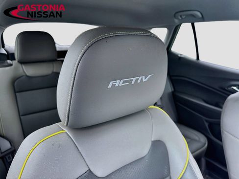 Used 2025 Chevrolet Trax ACTIV w/ Driver Confidence Package FWD image 26