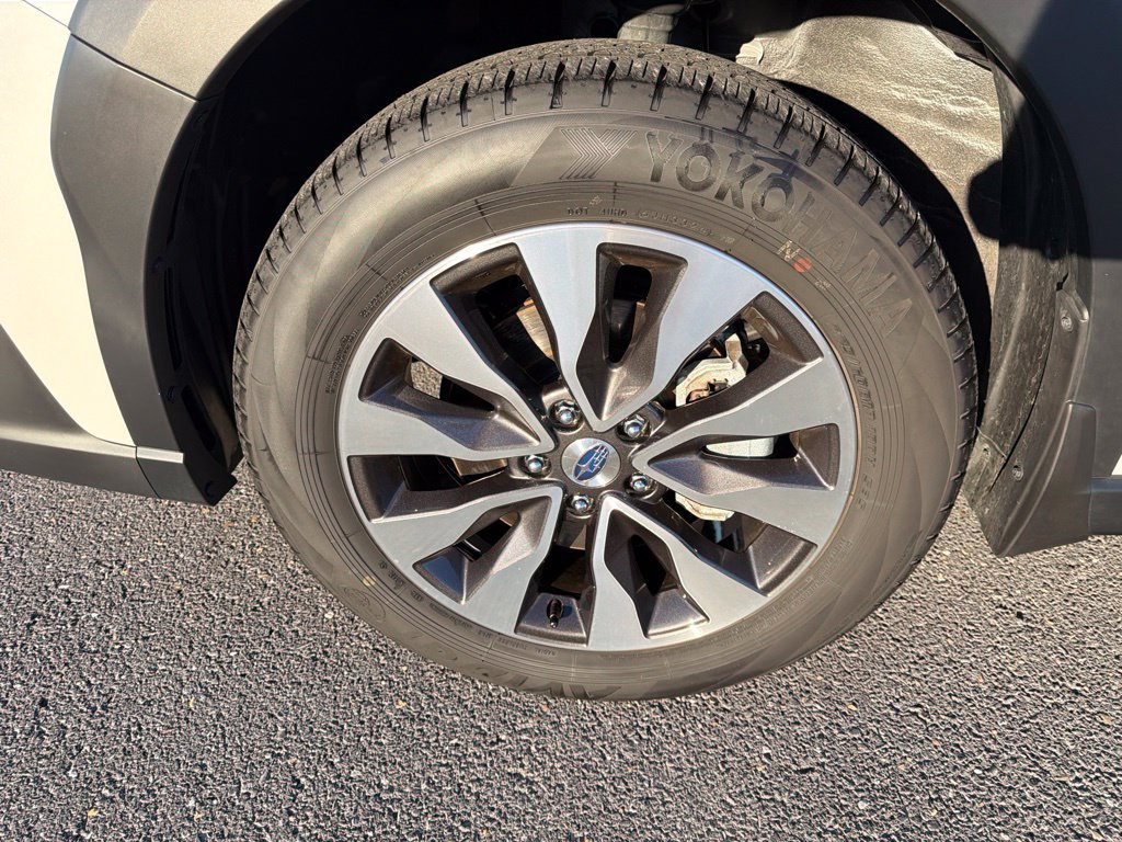 Certified 2025 Subaru Outback Limited AWD/4WD image 13