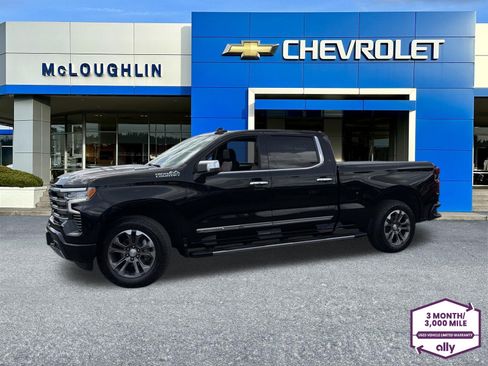 Used 2024 Chevrolet Silverado 1500 High Country w/ Technology Package AWD/4WD image 1