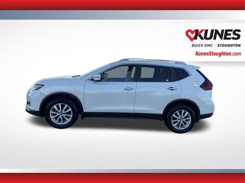 Used 2018 Nissan Rogue SV image 4