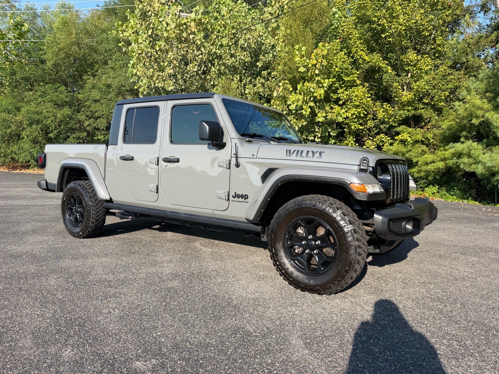 Used 2023 Jeep Gladiator Sport AWD/4WD image 2