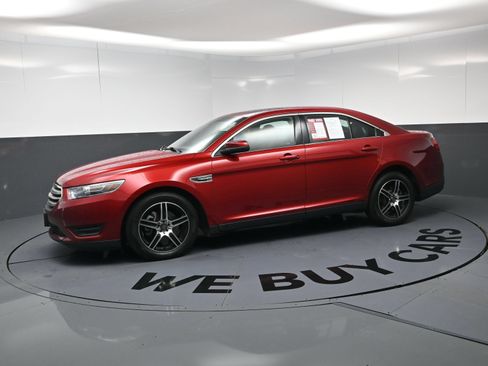 Used 2015 Ford Taurus SEL w/ Equipment Group 201A FWD image 6