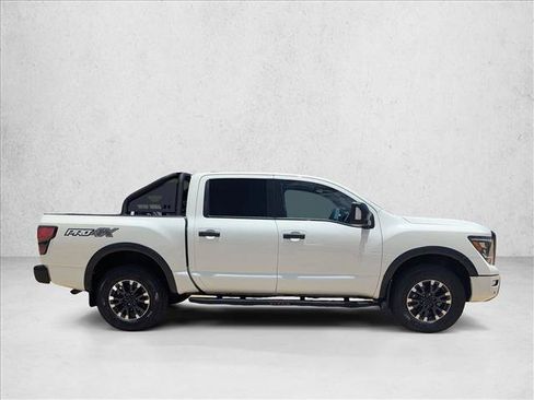 Used 2024 Nissan Titan PRO-4X w/ Pro-4x Convenience Package AWD/4WD image 4