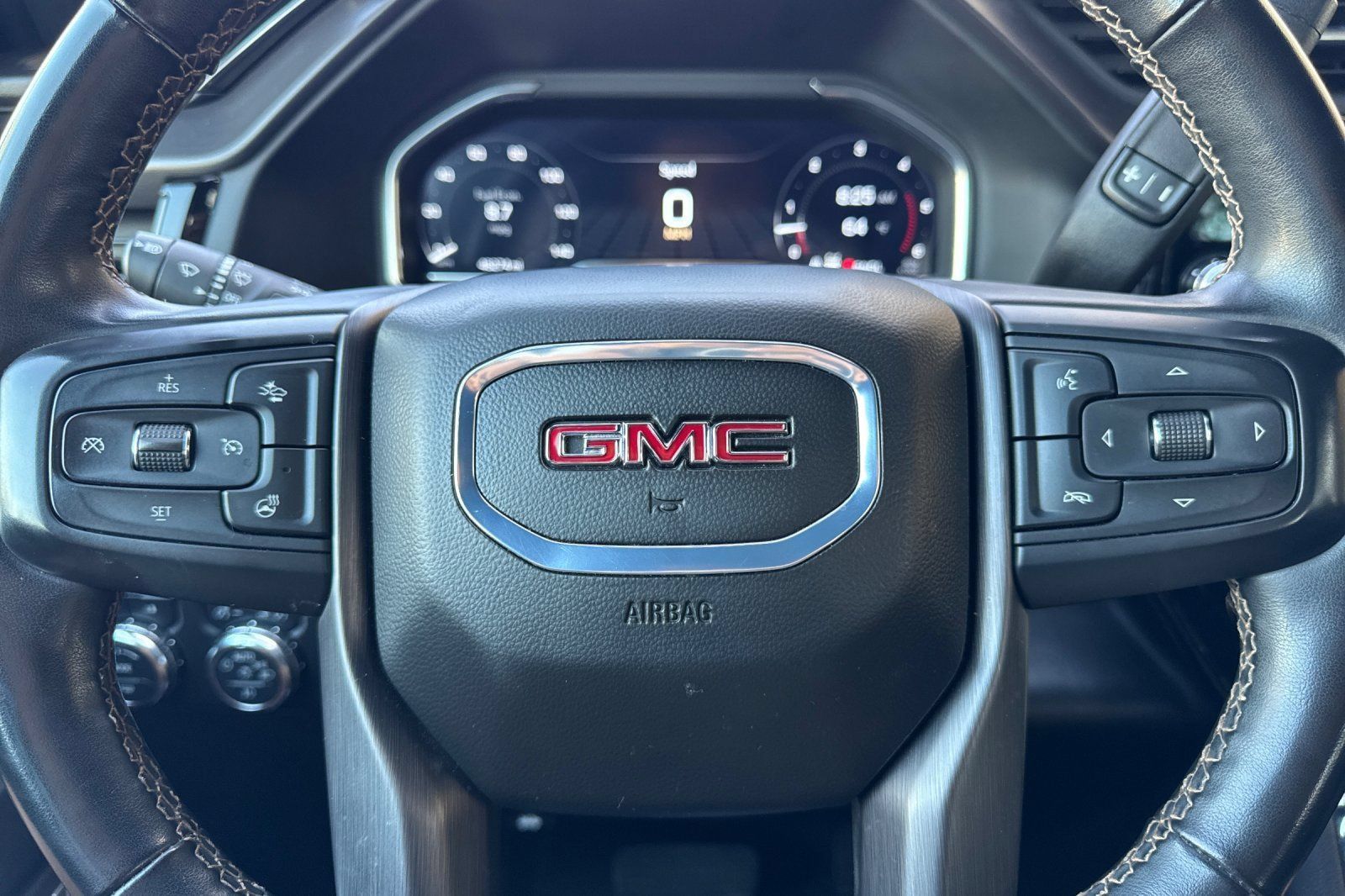 Used 2024 GMC Sierra 2500 AT4 w/ Max Trailering Package AWD/4WD image 23
