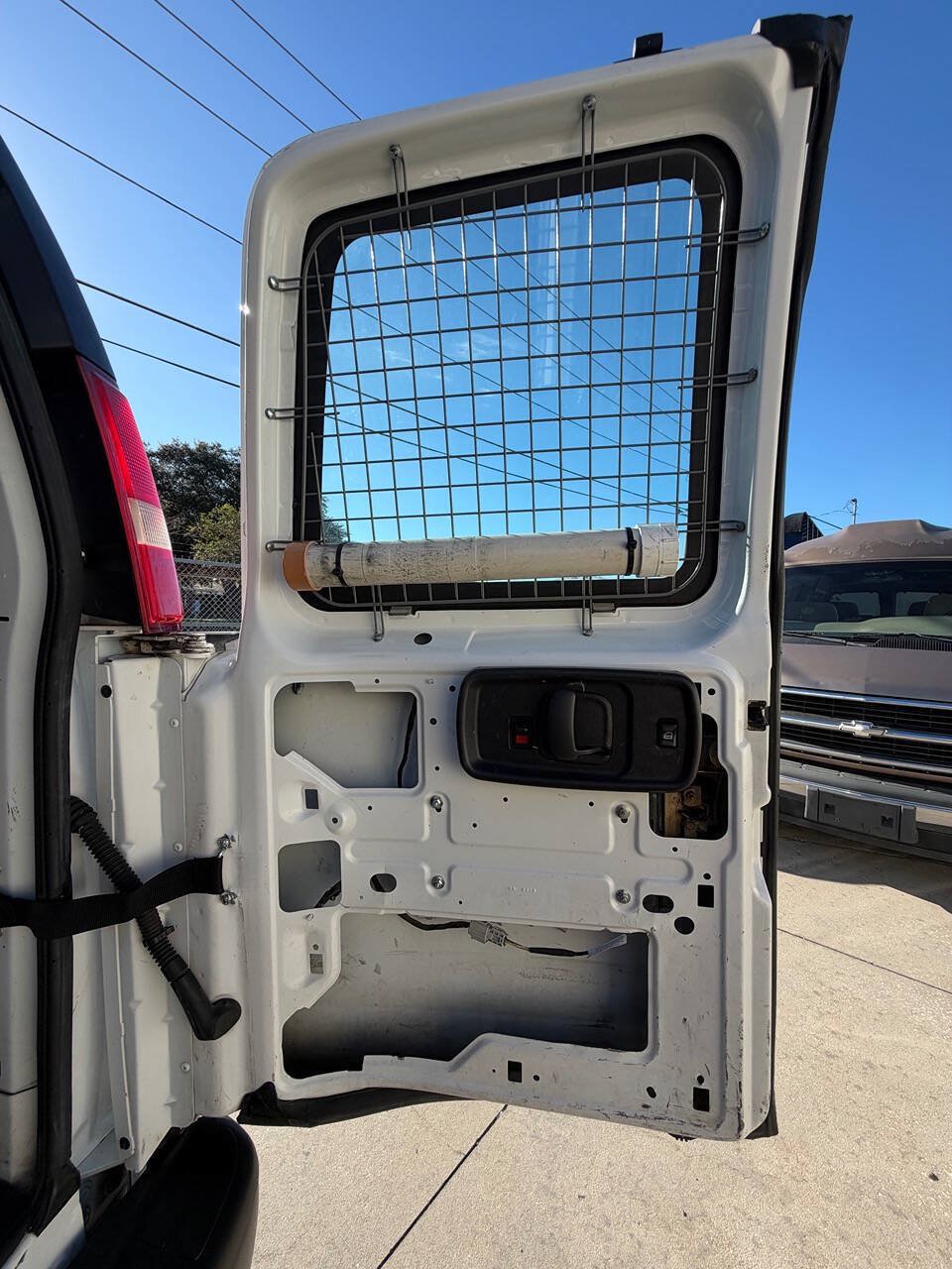 Used 2015 Chevrolet Express 2500 RWD image 51