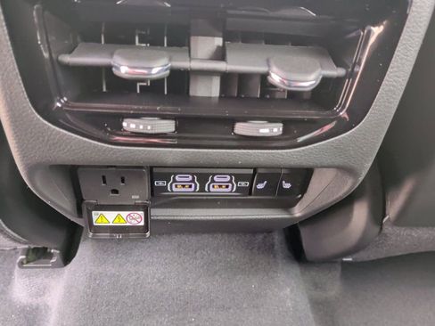 New 2025 Jeep Grand Cherokee Limited image 44