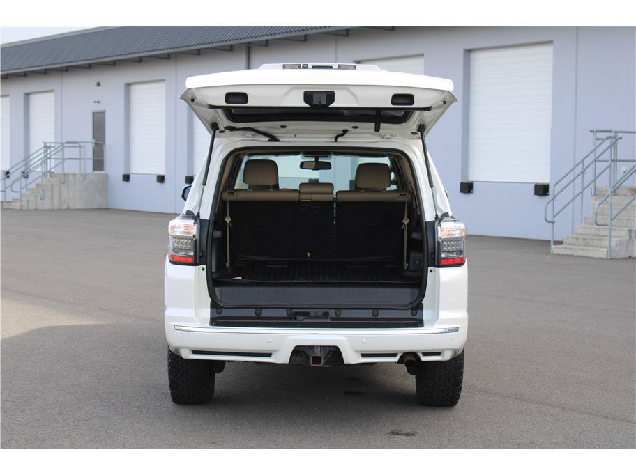 Used 2016 Toyota 4Runner Limited AWD/4WD image 41