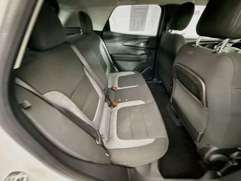 Used 2022 Chevrolet TrailBlazer LT w/ LPO, Blackout Package FWD image 25
