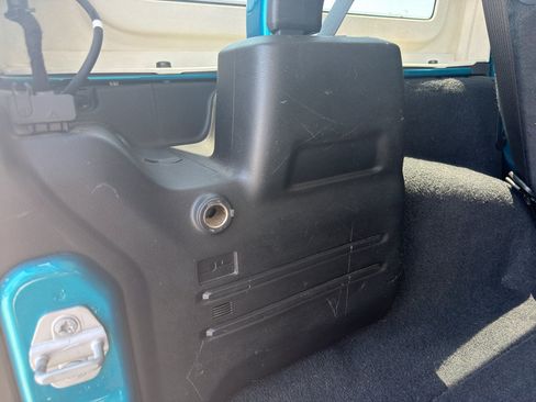 Used 2020 Jeep Wrangler Unlimited Sport S AWD/4WD image 19