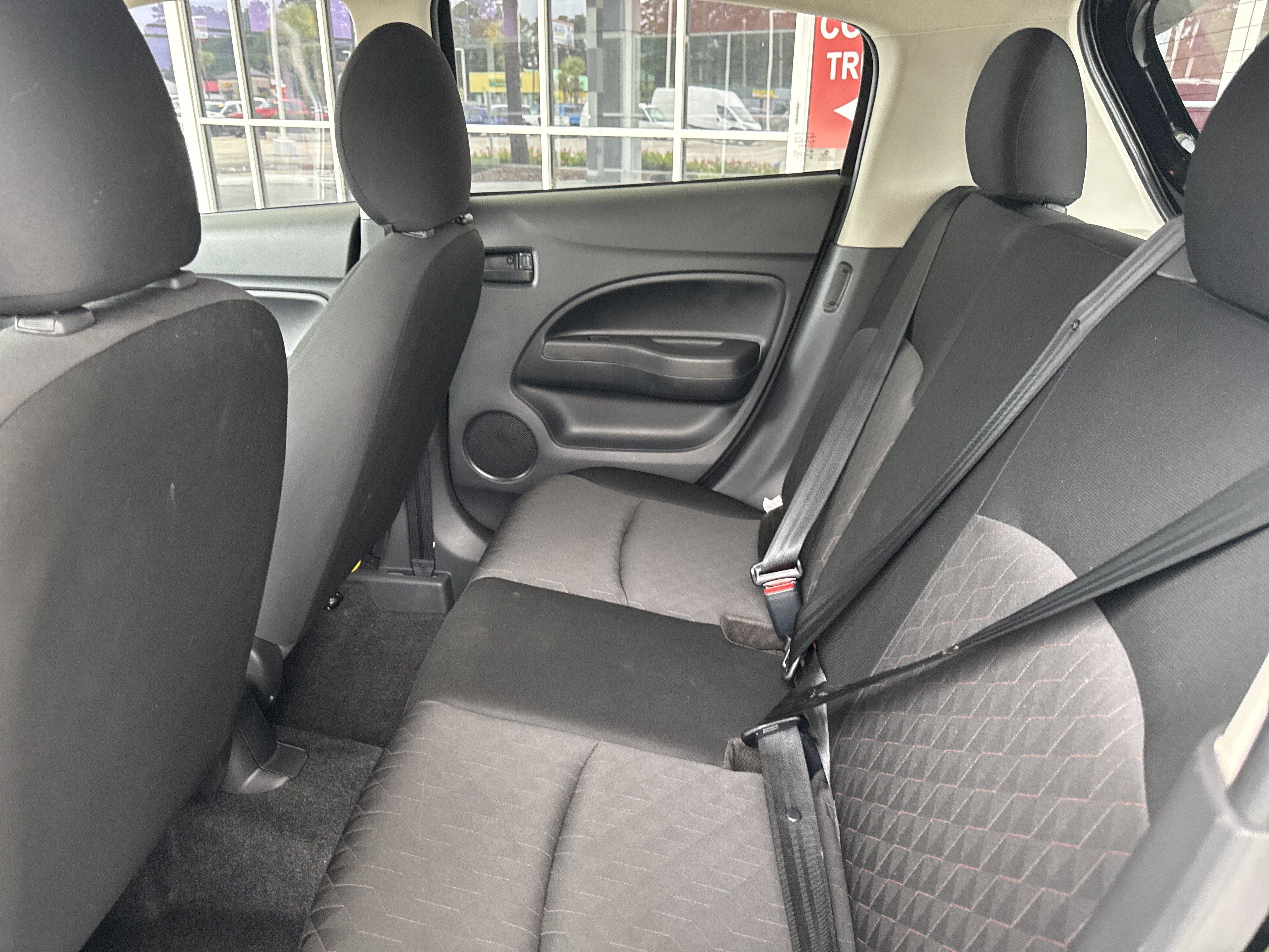 Used 2024 Mitsubishi Mirage ES FWD image 28