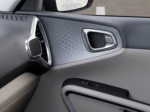 New 2025 Kia Soul LX w/ LX Technology Package image 26