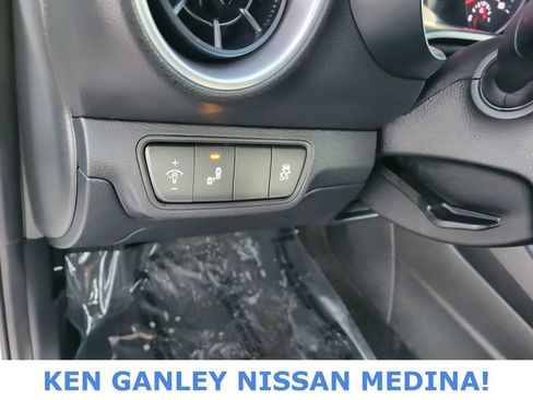 Used 2023 Kia Forte LXS w/ LXS Technology Package image 34