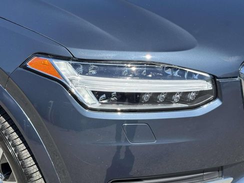 Certified 2023 Volvo XC90 B6 Plus AWD/4WD image 10