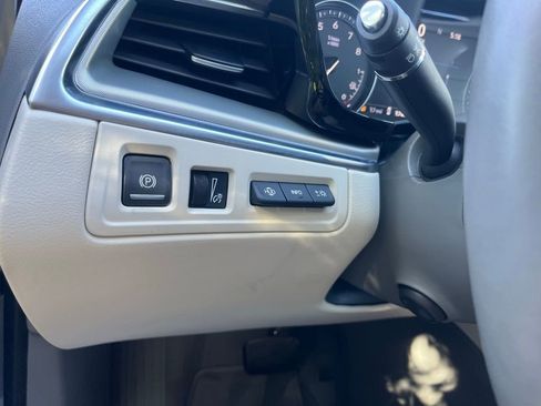 Used 2024 Cadillac XT5 Premium Luxury w/ Technology Package image 29