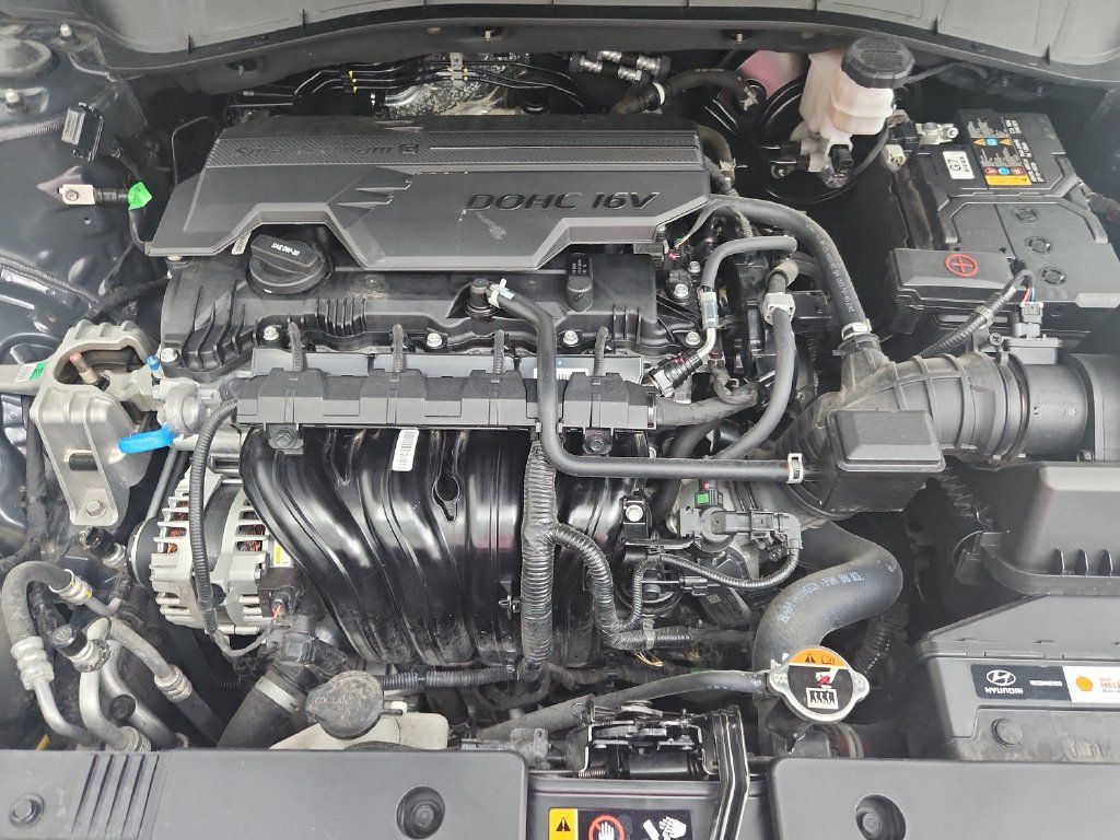 Used 2025 Hyundai Kona SEL AWD/4WD image 36