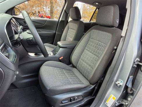 Used 2024 Chevrolet Equinox LT image 8