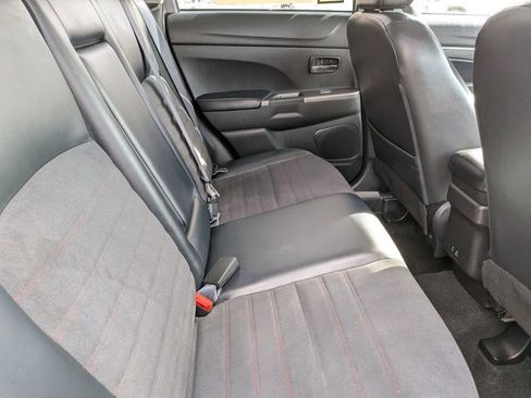 Used 2024 Mitsubishi Outlander Sport SE image 19