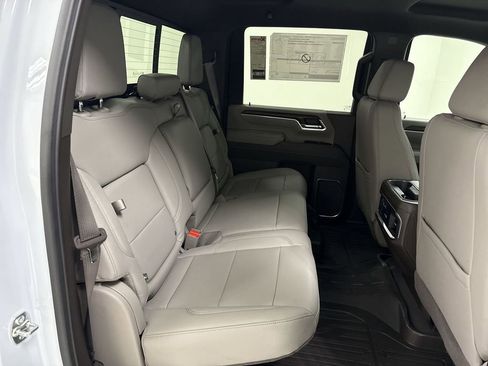 New 2026 GMC Sierra 3500 SLT w/ SLT Convenience Package image 28