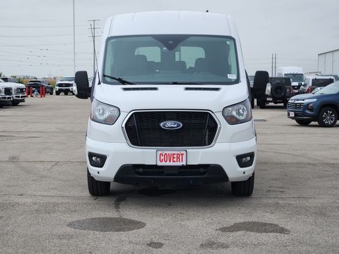 Used 2025 Ford Transit 350 XLT RWD image 2