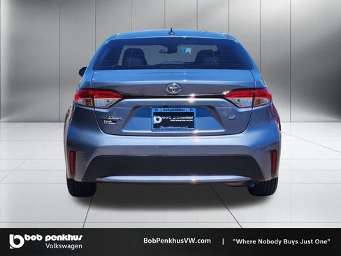 Used 2020 Toyota Corolla LE w/ LE Premium Package FWD image 26