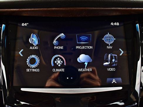 Used 2020 Cadillac Escalade Luxury RWD image 32