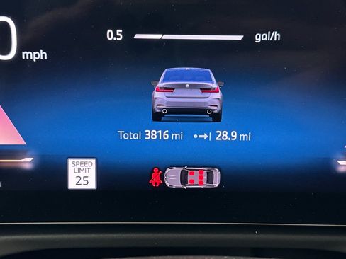 Used 2025 BMW 330i Sedan w/ Convenience Package RWD image 33
