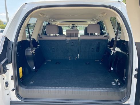 Certified 2023 Lexus GX 460 Premium w/ Premium Package AWD/4WD image 23