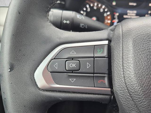 Used 2025 Jeep Compass Limited AWD/4WD image 13