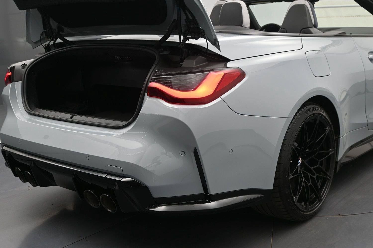 Used 2023 BMW M4 xDrive Competition AWD/4WD image 18