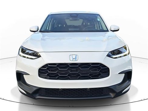 Certified 2023 Honda HR-V LX image 2