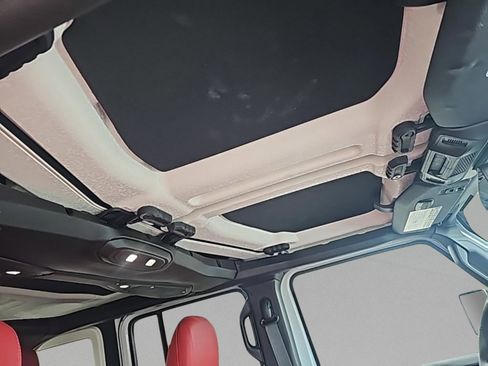 Used 2024 Jeep Wrangler Unlimited Rubicon 392 image 42