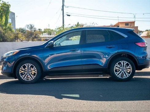 Used 2022 Ford Escape SEL AWD/4WD image 2