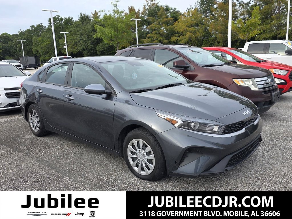 Used 2024 Kia Forte LX FWD image 1